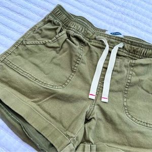 Green shorts with drawstring